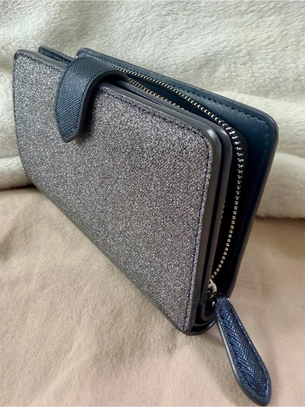 Kate Spade Shimmy Glitter Medium Compact Bifold Wallet Grizzly Grey / Navy Blue